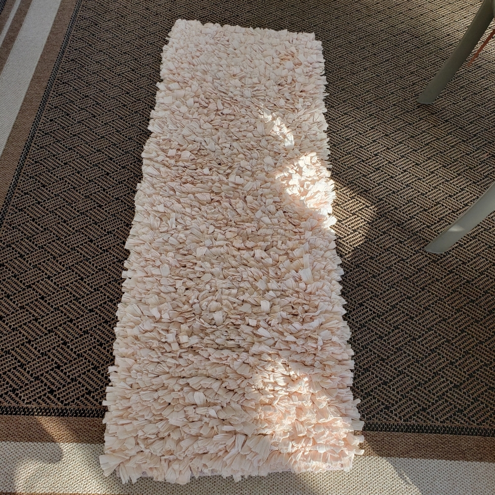 2 Shag Rugs - Picture 4 of 17